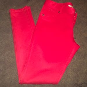 Red jeggings